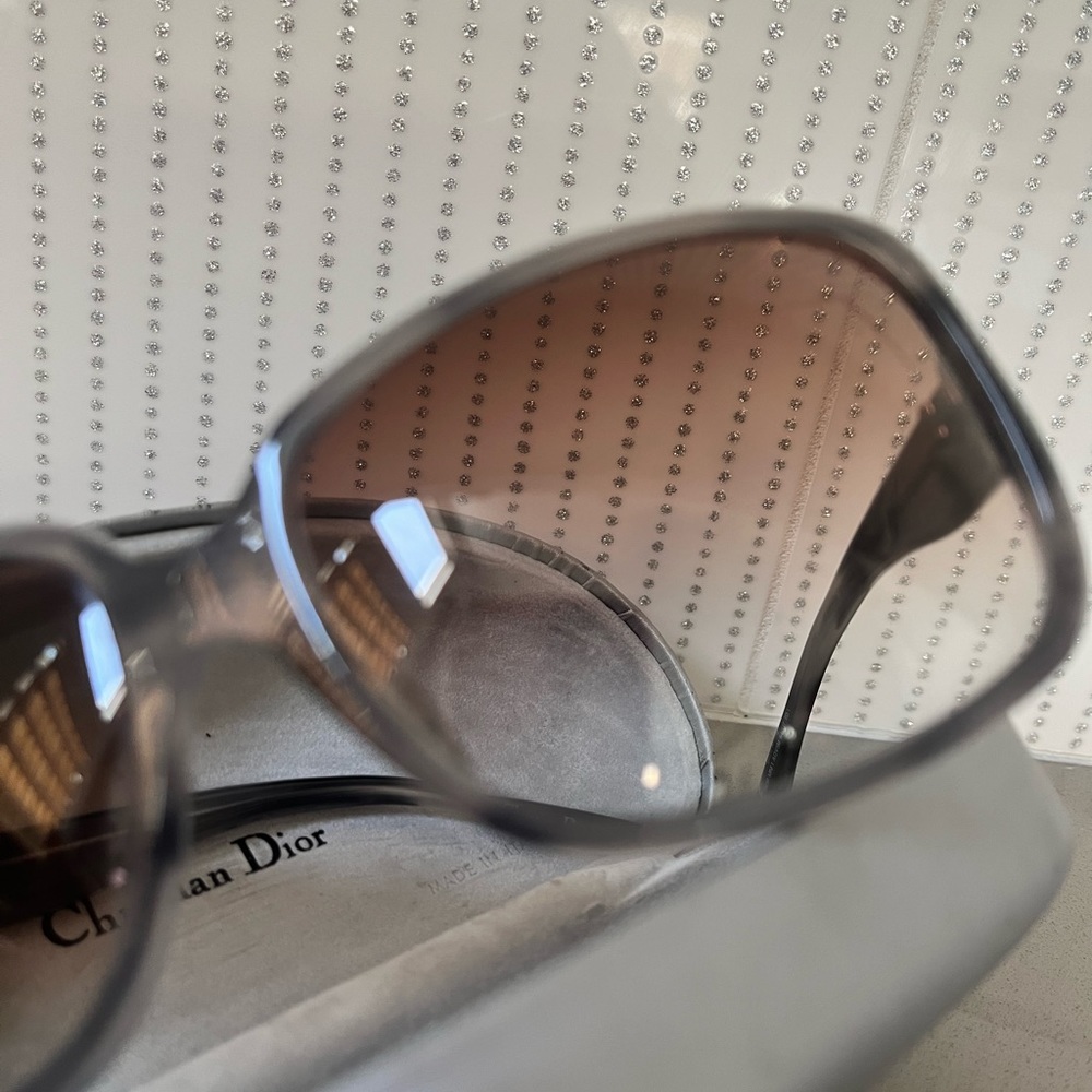 Dior Tortoise Shell Grey Oversized Sunglasses - image 8